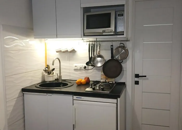 напротив вокзала